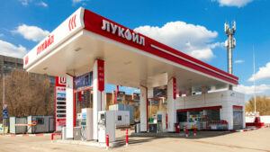 Criza carburanților din Rusia se adâncește: jumătate din benzinăriile din Crimeea ocupată și-au oprit vânzările
